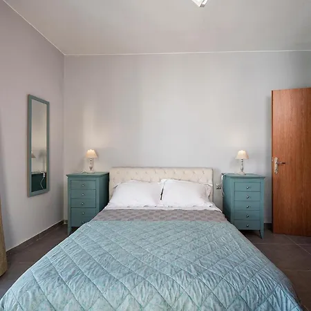 Snoopy's Apartment *